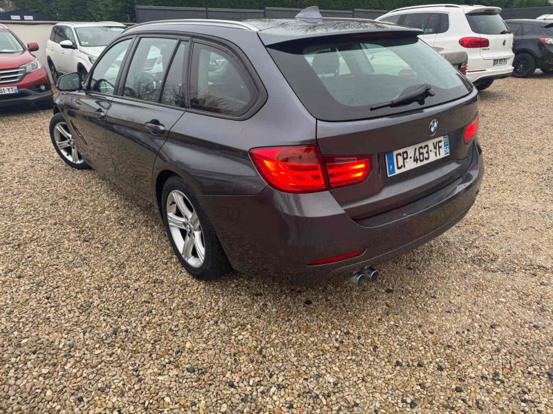 B.M.W. SERIE 3 330DA 258CH LOUNGE 2013