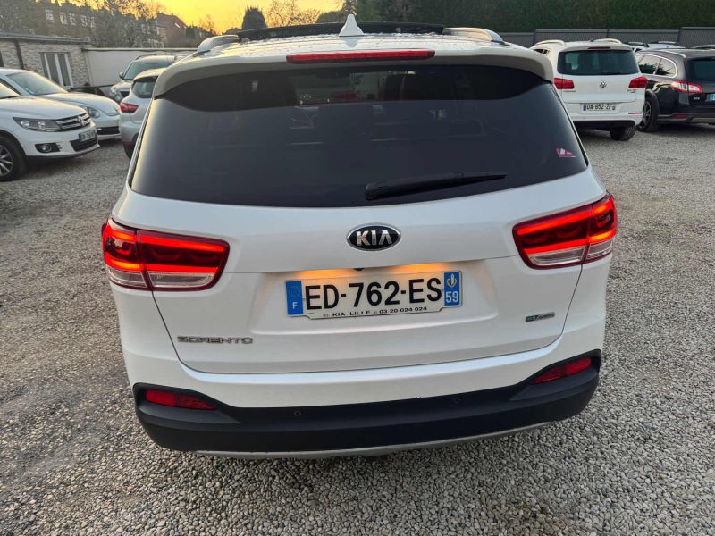 KIA SORENTO 2.2 CRDI 200CH ISG PREMIUM 4X4 BVA 7PL 2016 1ER MAIN
