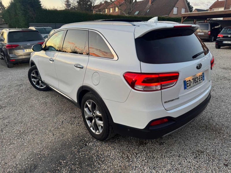 KIA SORENTO 2.2 CRDI 200CH ISG PREMIUM 4X4 BVA 7PL 2016 1ER MAIN