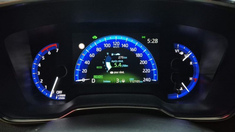 TOYOTA COROLLA BERLINE 122cv DYNAMIC BUSINESS/1 ERE MAIN/TVA RECUPERABLE