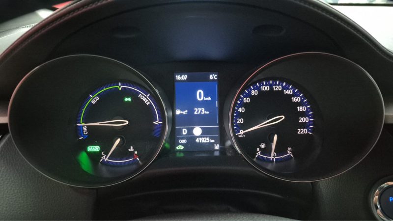 TOYOTA C-HR SUV HYBRIDE PHASE 2 DYNAMIC BUSINESS 122cv:1 ERE MAIN/TVA RECUPERABLE