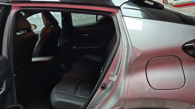 TOYOTA C-HR SUV HYBRIDE 122cv GRAPHIC PREMIUM TOUTES OPTIONS/1 ERE MAIN/TVA RECUPERABLE