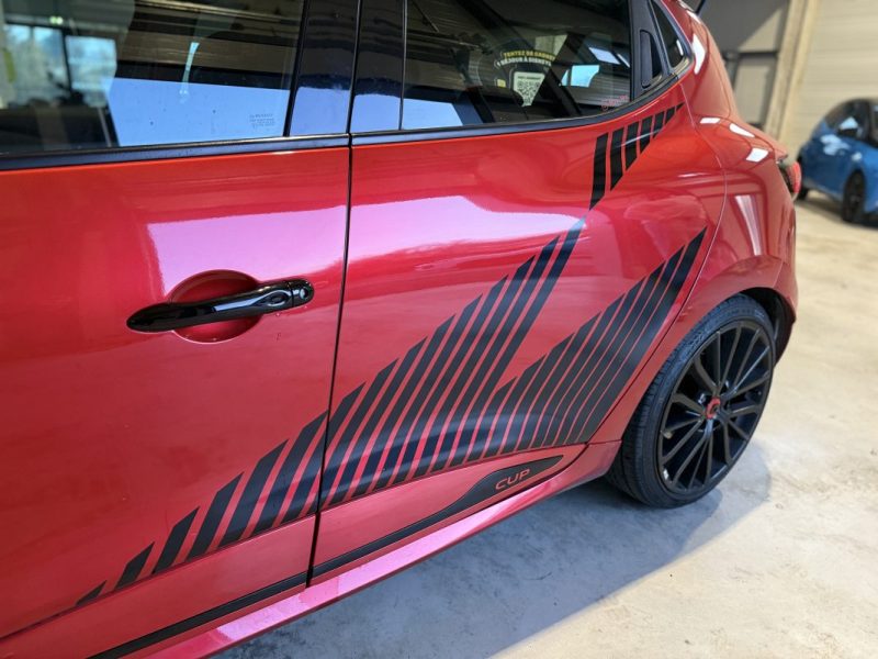 RENAULT CLIO 4 RS PHASE 2 200ch 1.6 CUP - RS MONITOR - BOSE - SUIVIE RENAULT COMPLET - 2016 -