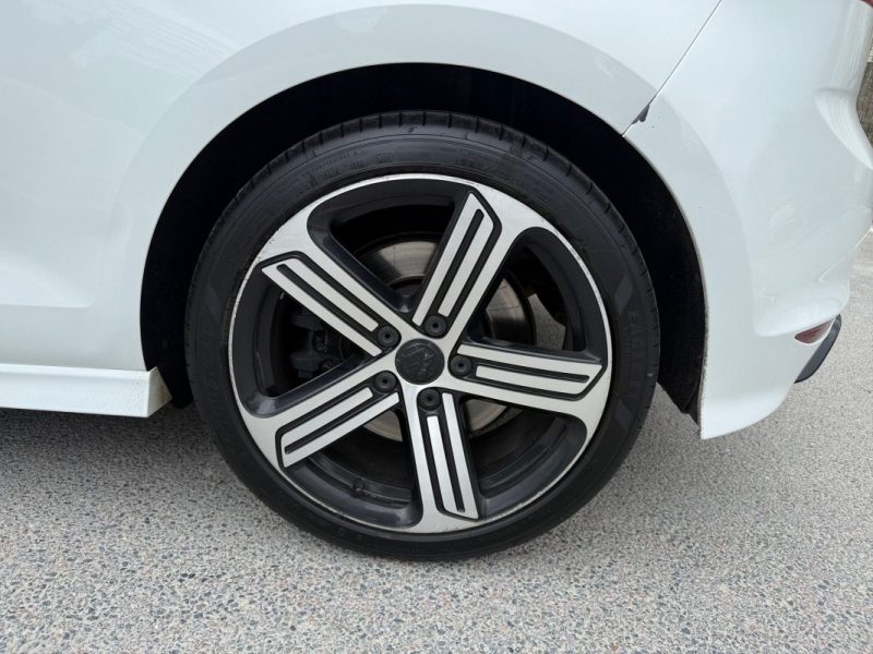 VOLKSWAGEN GOLF VII R 2.0 TSI 300 BlueMotion Technology 4Motion - Chaine de distribution changée 