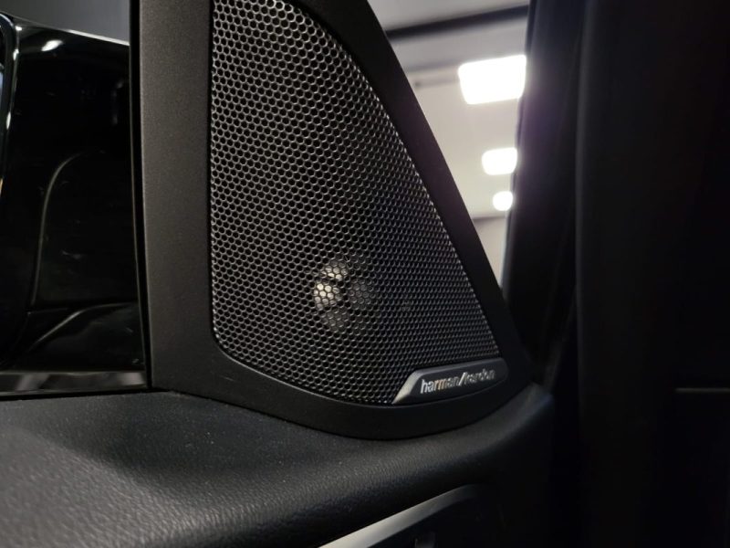 BMW SERIE 4 M 440 iA xDrive 374ch M SPORT / TOIT OUVRANT / H&K / ATTELAGE + SIEGES ELECTRIQUES