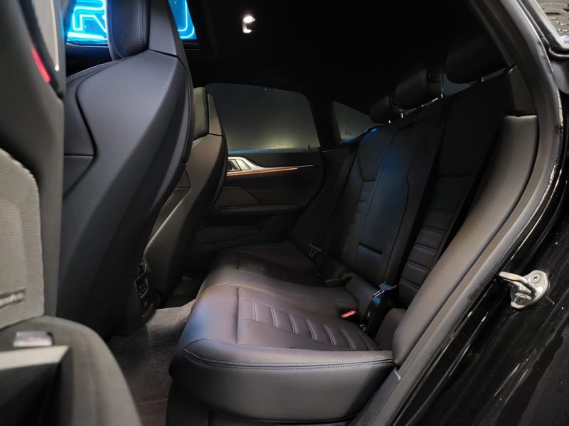 BMW SERIE 4 M 440 iA xDrive 374ch M SPORT / TOIT OUVRANT / H&K / ATTELAGE + SIEGES ELECTRIQUES