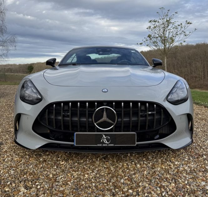 MERCEDES AMG GT 63 AMG 4MATIC+ BVA 9G-TRONIC 4.0 V8 585ch / SIÈGES ÉLECTRIQUES À MÉMOIRE / CARBONE