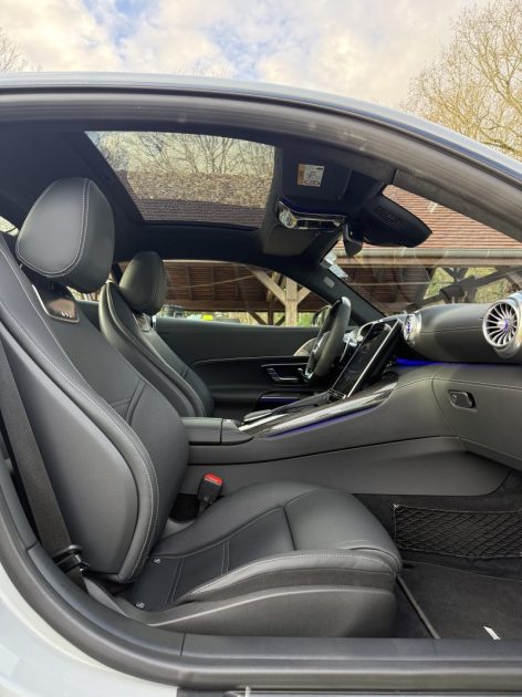 MERCEDES AMG GT 63 AMG 4MATIC+ BVA 9G-TRONIC 4.0 V8 585ch / SIÈGES ÉLECTRIQUES À MÉMOIRE / CARBONE