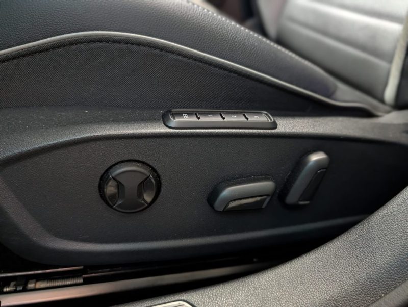 VOLKSWAGEN GOLF 8 GTE 1.4 HYBRID 245 Cv