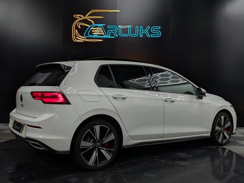 VOLKSWAGEN GOLF 8 GTE 1.4 HYBRID 245 Cv