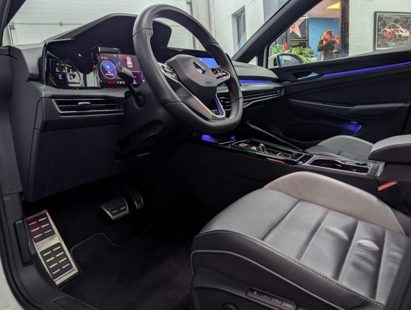 VOLKSWAGEN GOLF 8 GTE 1.4 HYBRID 245 Cv
