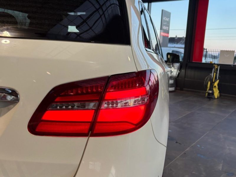 🔹 Mercedes-Benz Classe B 180d – 7G-DCT – AMG Line- Toit ouvrant - Distribution neuve - Garantie 