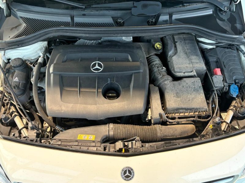 🔹 Mercedes-Benz Classe B 180d – 7G-DCT – AMG Line- Toit ouvrant - Distribution neuve - Garantie 
