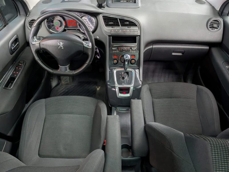 PEUGEOT 5008 1.6 THP 165 ALLURE