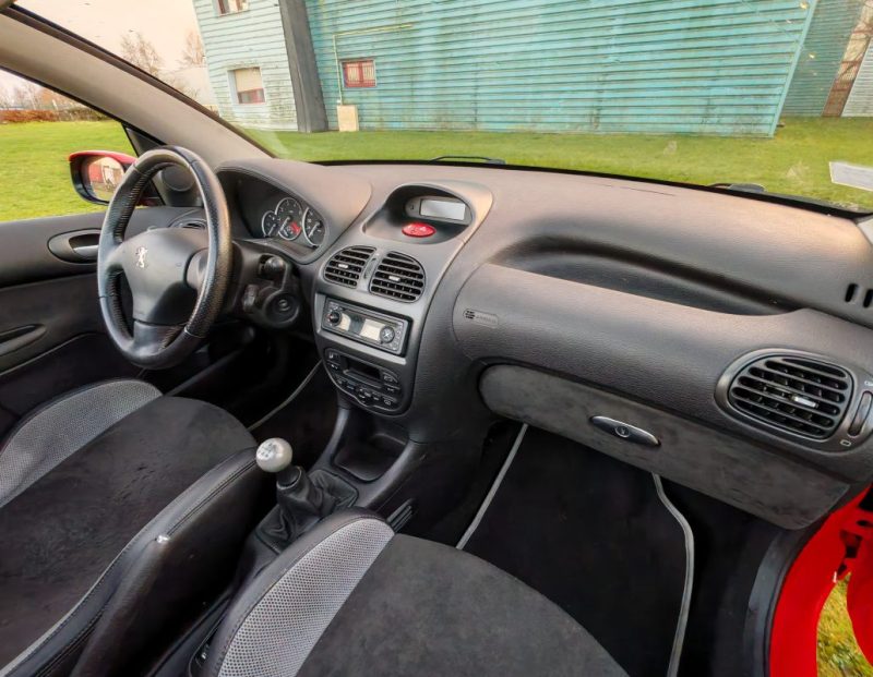PEUGEOT 206 CC 1.6 16v RC LINE PACK JBL