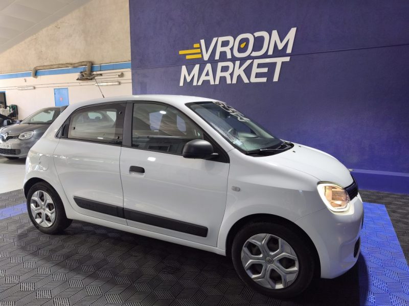 RENAULT TWINGO III 1.0 SCE 65CV FINITION TEAM RUGBY   