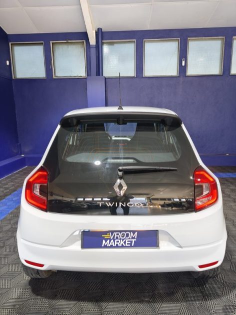 RENAULT TWINGO III 1.0 SCE 65CV FINITION TEAM RUGBY   