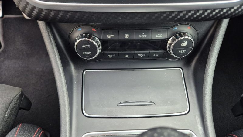 MERCEDES CLASSE A 180 d 109 ch Fascination Pack AMG