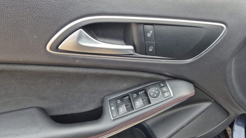 MERCEDES CLASSE A 180 d 109 ch Fascination Pack AMG