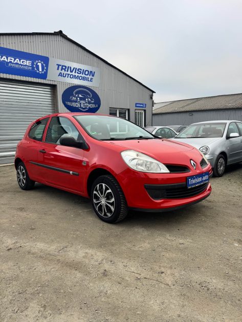 RENAULT CLIO 1.2 ESSENCE 75CH 2007
