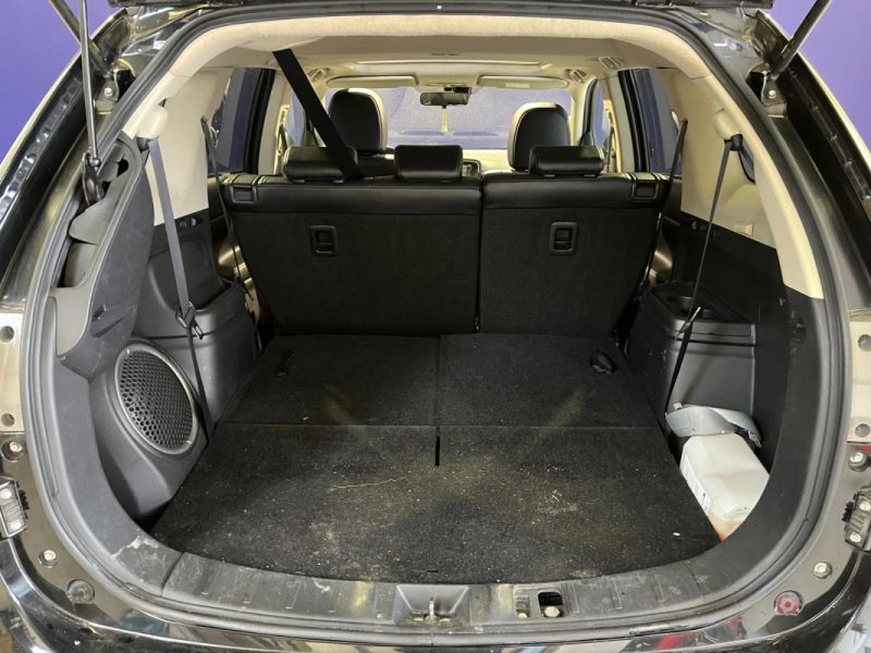 MITSUBISHI OUTLANDER 2.2 DI-D 150 INSTYLE 4WD BVA *** SIÉGE CHAUFFANT/ CAMÉRA DE RECULE ***