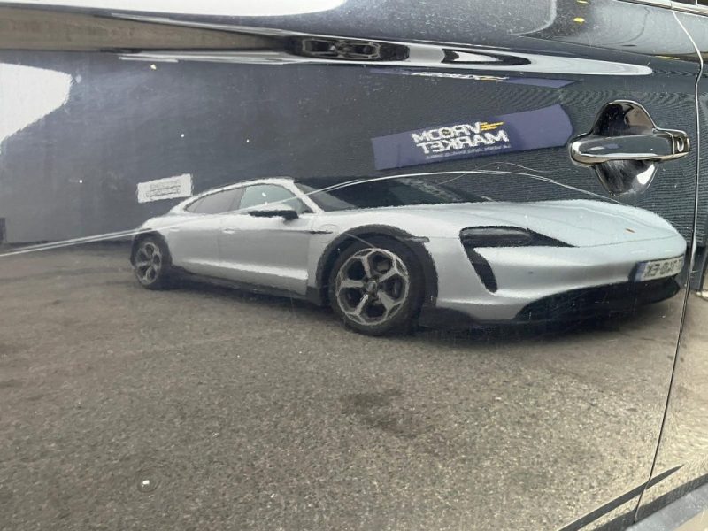 MITSUBISHI OUTLANDER 2.2 DI-D 150 INSTYLE 4WD BVA *** SIÉGE CHAUFFANT/ CAMÉRA DE RECULE ***