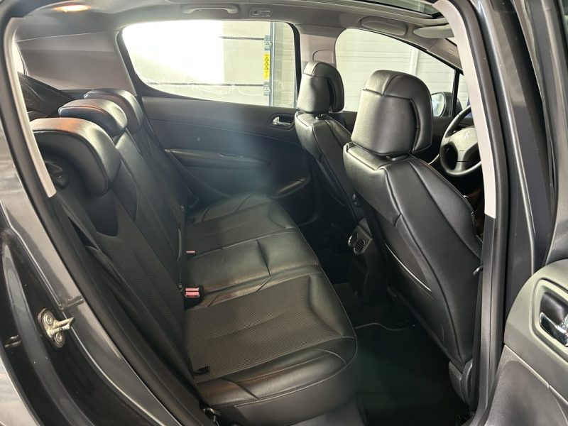 PEUGEOT 308 FELINE 150CV 2008 / 96 000KMS / CARPLAY / CAMERA DE RECUL / TOIT PANORAMIQUE