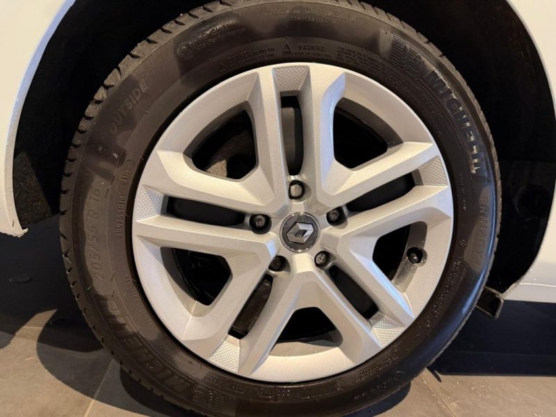 RENAULT MEGANE 4 1.3 TCE 140 BUSINESS EDC / ENTRETIEN RENAULT 2019