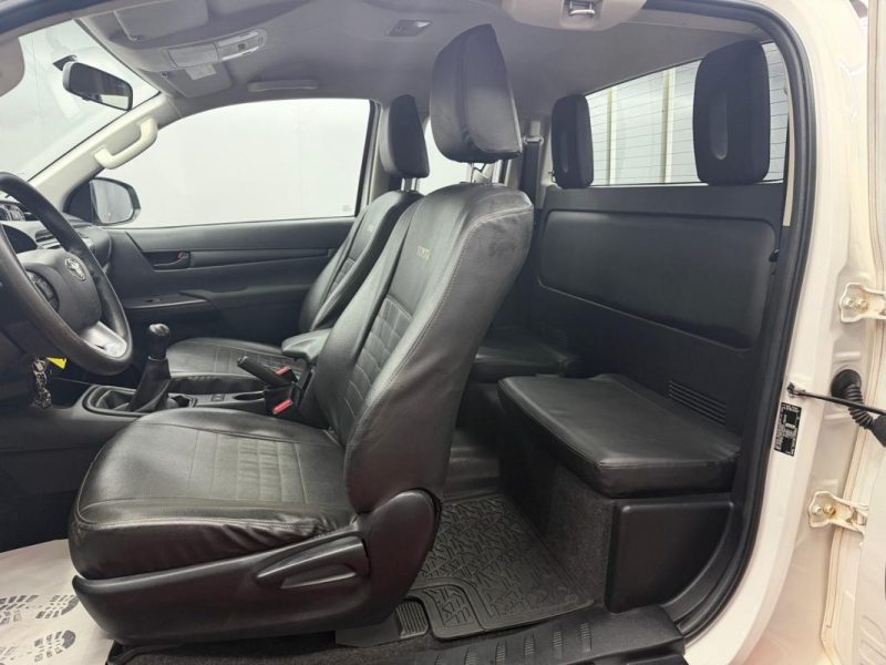 TOYOTA HILUX 5 2.4 D-4D 150CH X-TRA CABINE LOUNGE