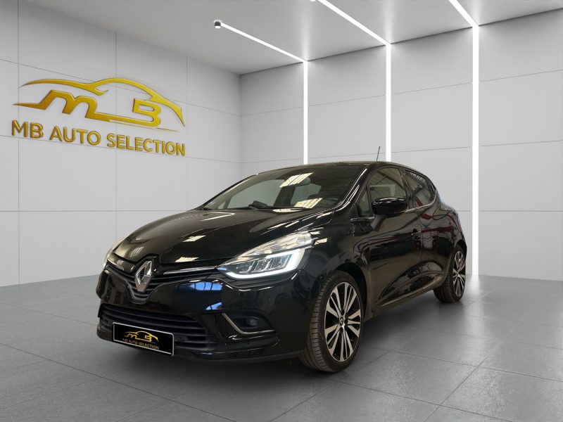 RENAULT CLIO IV *INITIALE PARIS* 1.2 TCE 120 CV *BOSE*.