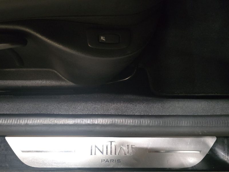 RENAULT CLIO IV *INITIALE PARIS* 1.2 TCE 120 CV *BOSE*.