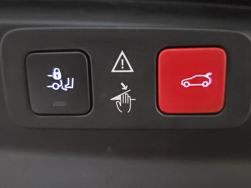 PEUGEOT 5008 II *7 PLACES* 1.2 Essence 130 cv *FINITION ALLURE* *BOITE AUTO*