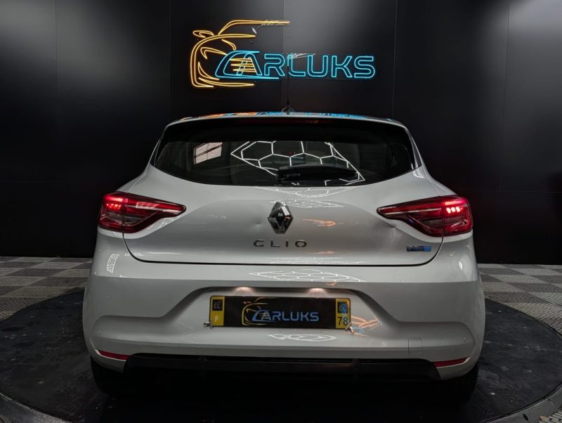 RENAULT CLIO V 1.6 E-tech 140cv LIMITED