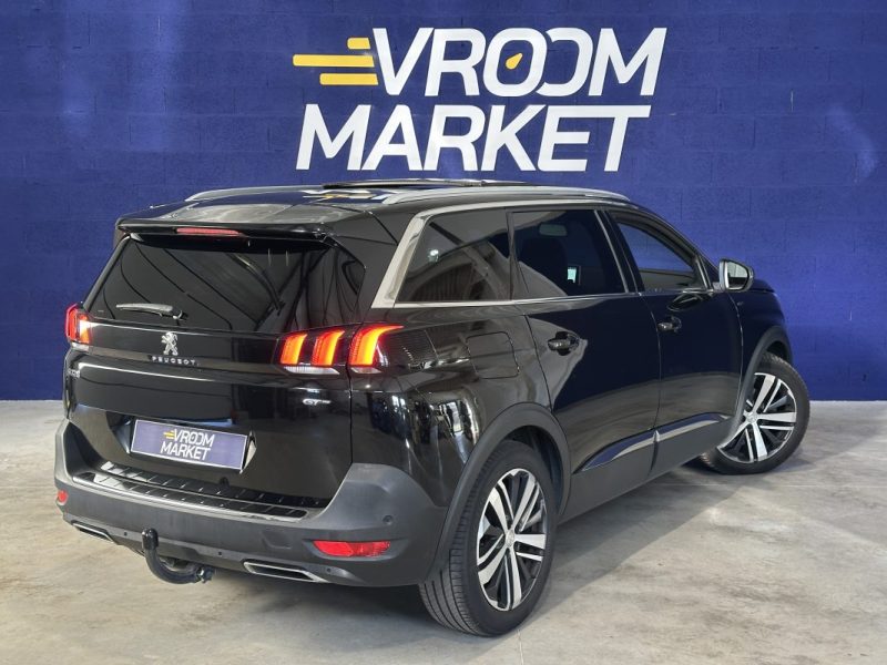 PEUGEOT 5008 GT 2.0L 180CH BLUE HDI SS EAT6 / 7 PLACES / CAR PLAY 