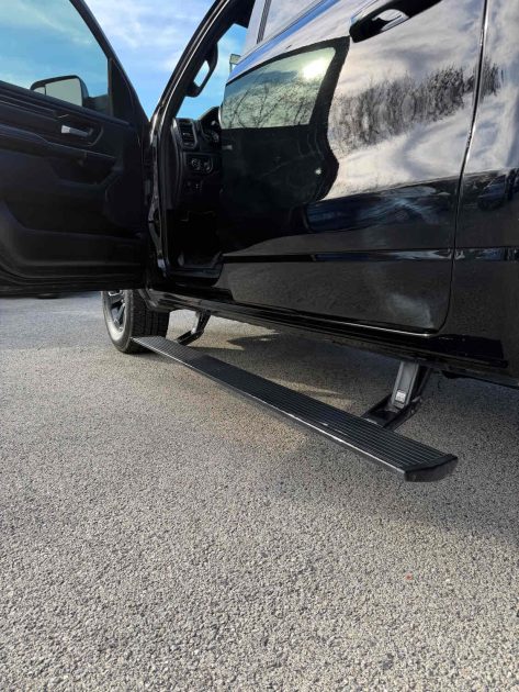 Dodge RAM 1500 5.7 V8 HEMI REBEL Night – 400 ch – 69 000 km – Garantie 12 mois