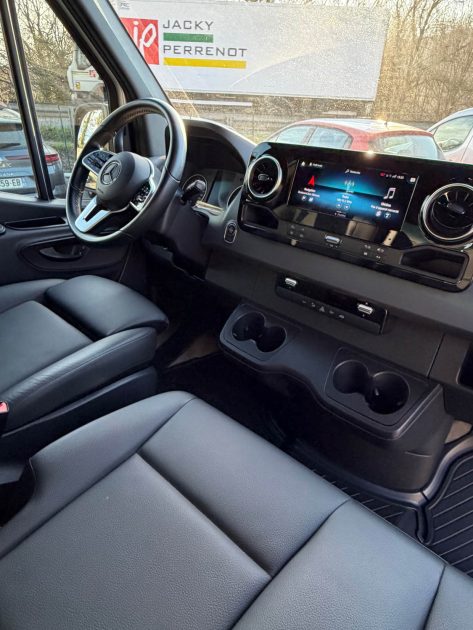 Mercedes Sprinter – 6 cylindres – Boîte auto – Révisé – Garantie 12 mois