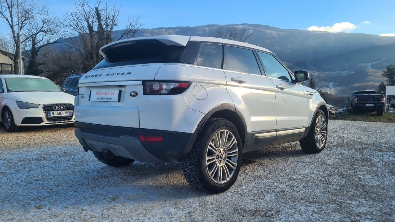 LAND ROVER Range Rover Evoque - 2.2 TD4 Pure 4WD BVA6 150ch Boîte auto