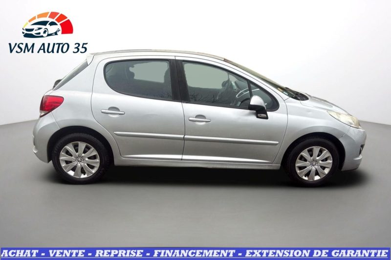 PEUGEOT 207 1.4 HDI 70 CH TRENDY BVM5 Garantie