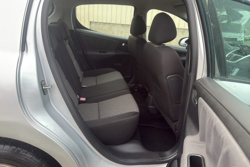 PEUGEOT 207 1.4 HDI 70 CH TRENDY BVM5 Garantie