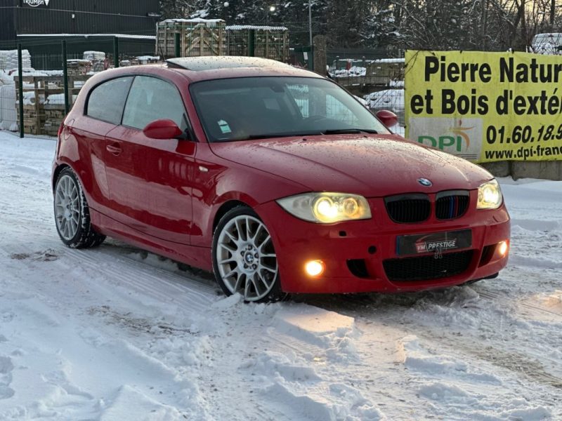 B.M.W. SERIE 1 120I PACK M / 138KM / TOIT OUVRANT / CLIM / PAIEMENT 4 OU 10 POSSIBLE 2008
