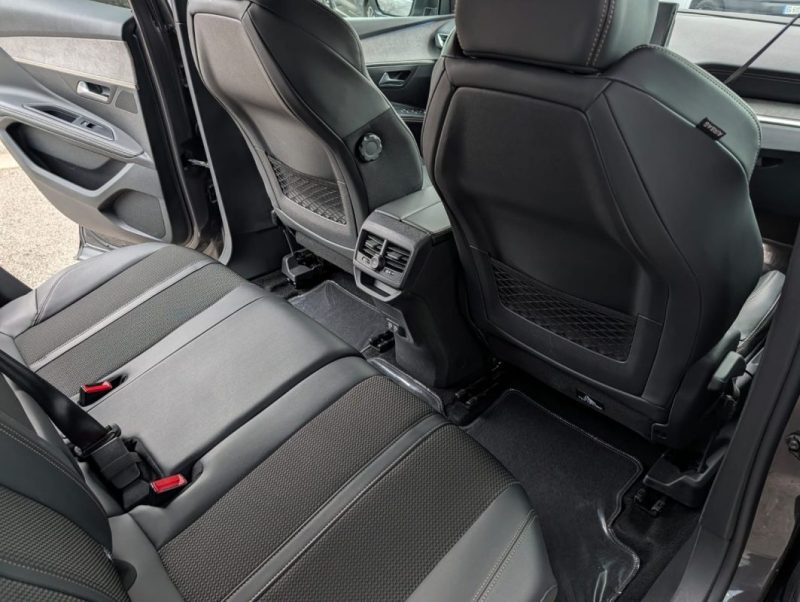 PEUGEOT 3008 GT Line 130 ch Phase 2 1.5 BlueHDi  Boîte Automatique/ Pack Cuir Massant