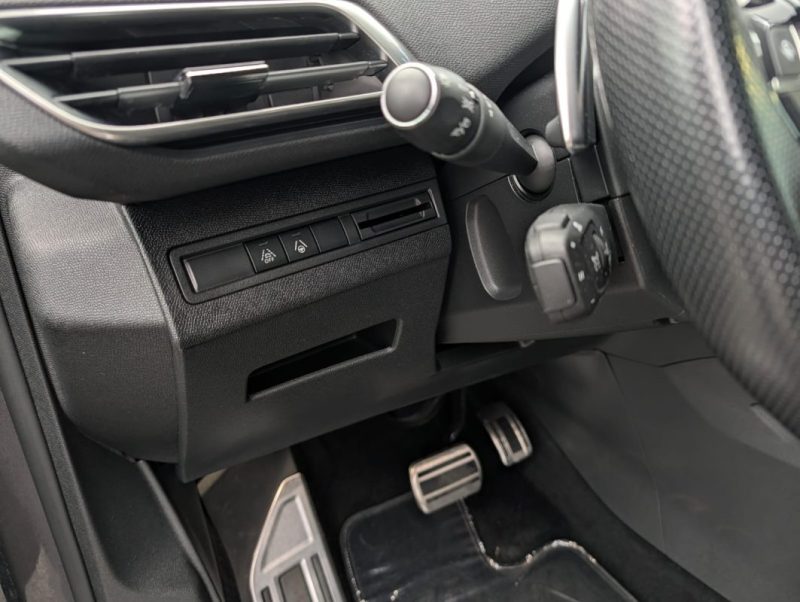 PEUGEOT 3008 GT Line 130 ch Phase 2 1.5 BlueHDi  Boîte Automatique/ Pack Cuir Massant