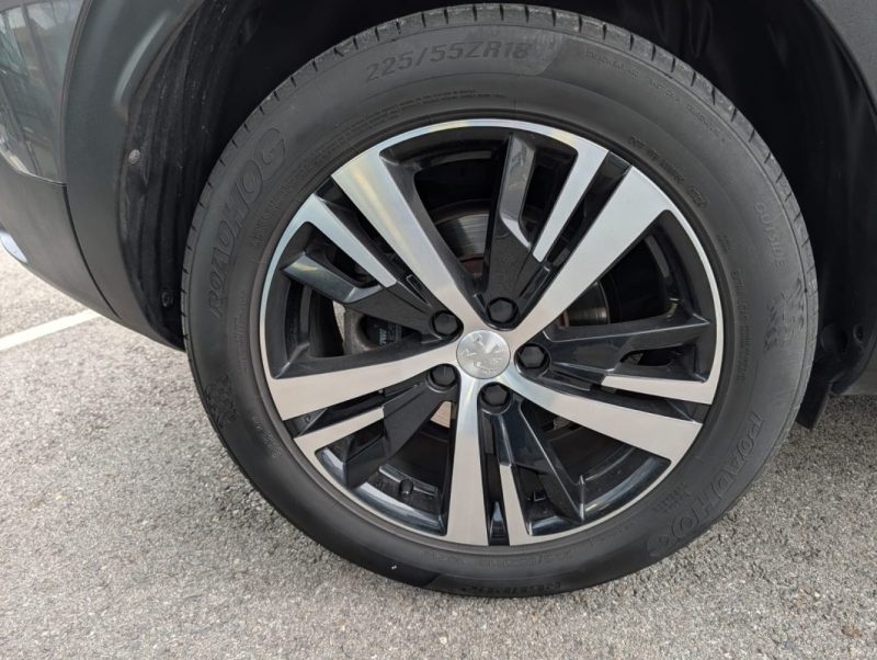 PEUGEOT 3008 GT Line 130 ch Phase 2 1.5 BlueHDi  Boîte Automatique/ Pack Cuir Massant