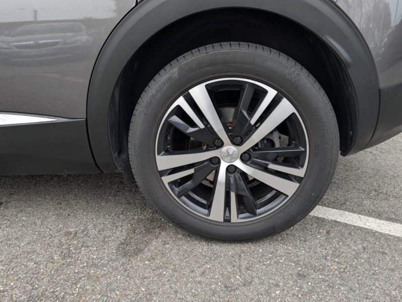 PEUGEOT 3008 GT Line 130 ch Phase 2 1.5 BlueHDi  Boîte Automatique/ Pack Cuir Massant