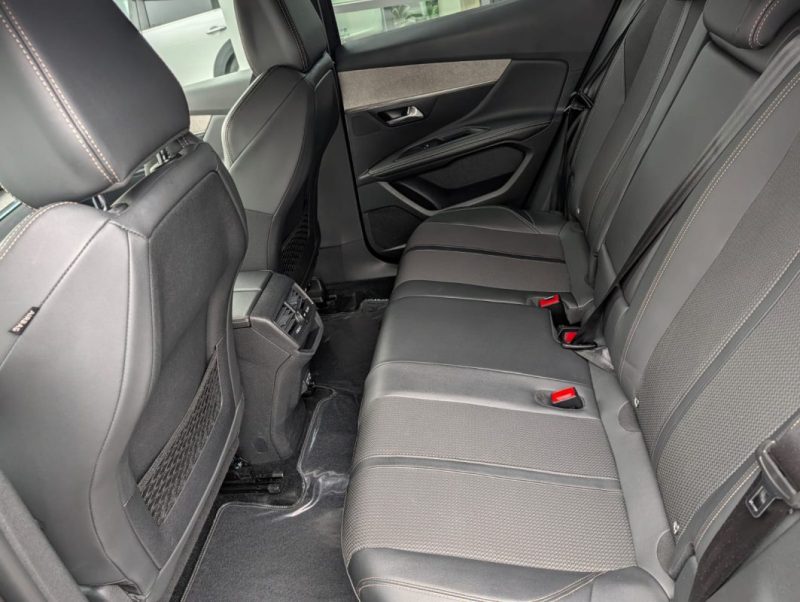 PEUGEOT 3008 GT Line 130 ch Phase 2 1.5 BlueHDi  Boîte Automatique/ Pack Cuir Massant