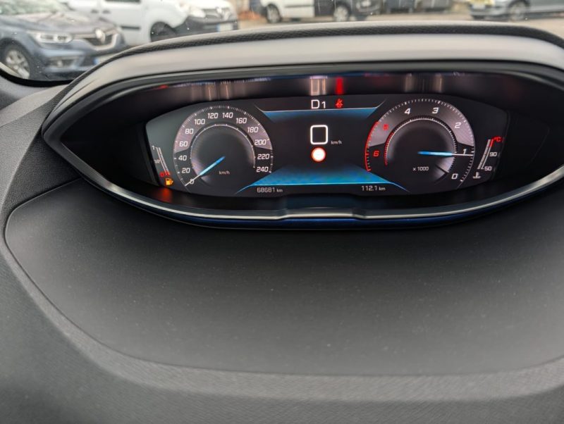PEUGEOT 3008 GT Line 130 ch Phase 2 1.5 BlueHDi  Boîte Automatique/ Pack Cuir Massant