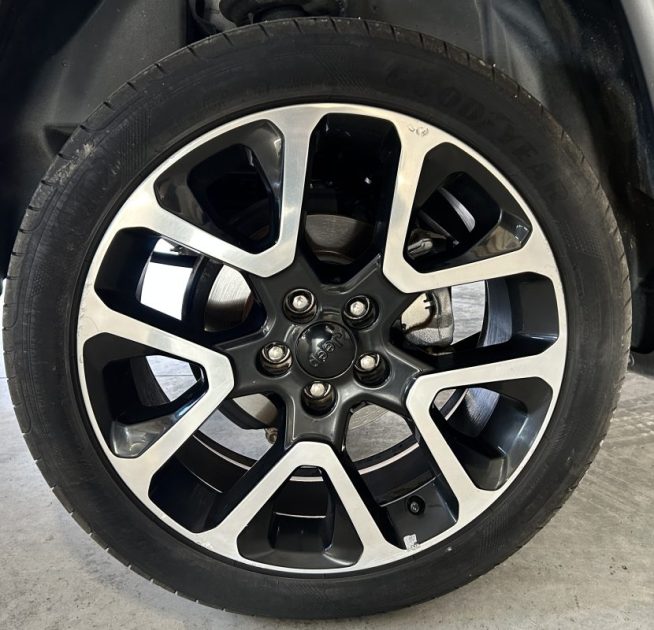 JEPP COMPASS LIMITED 4X4 BEATS 2018 140CV / CARPLAY / CAMERA DE RECUL / SIEGES ELECTRIQUE A MÉMOIRE 