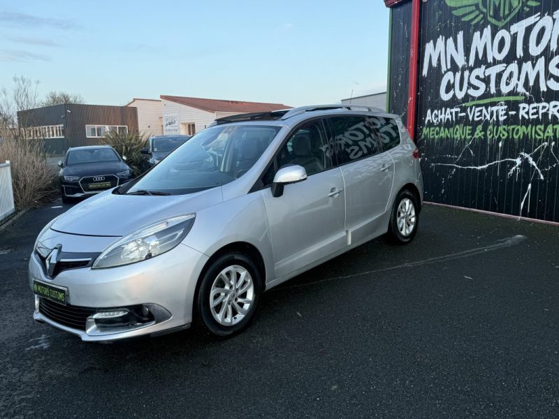RENAULT SCENICIII 1.5 DCI 110CH ENERGY BOSE ECO² 7 PLACES 2014