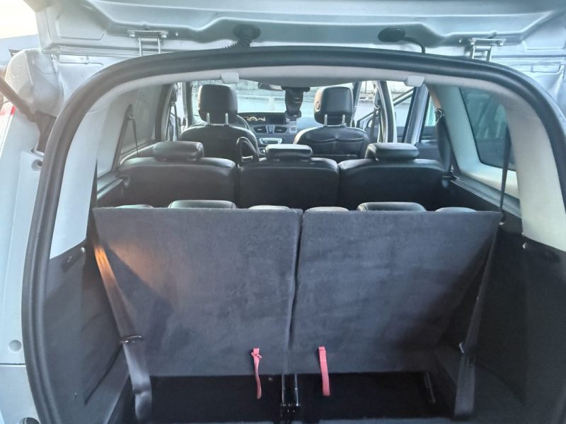 RENAULT SCENICIII 1.5 DCI 110CH ENERGY BOSE ECO² 7 PLACES 2014