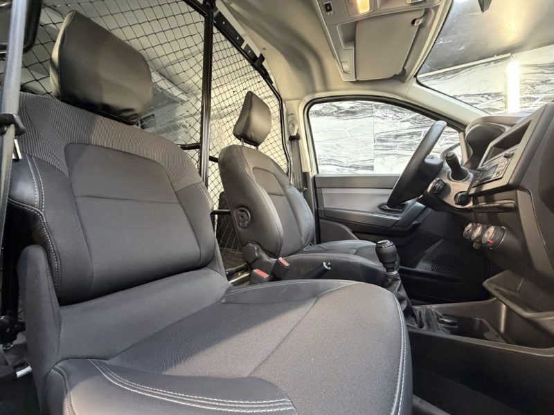 RENAULT EXPRESS 1.5 BLUE DCI 75 2024 (Style Kangoo)